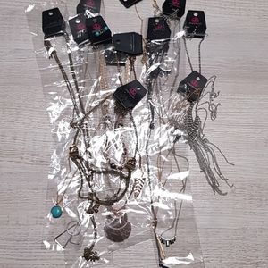 Lot of paparazzi necklaces